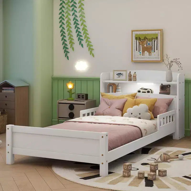 Letto in legno di pino gemello con testiera a libreria e LED con sensore di movimento - Sponde regolabili, letto per bambini sicuro ed elegante