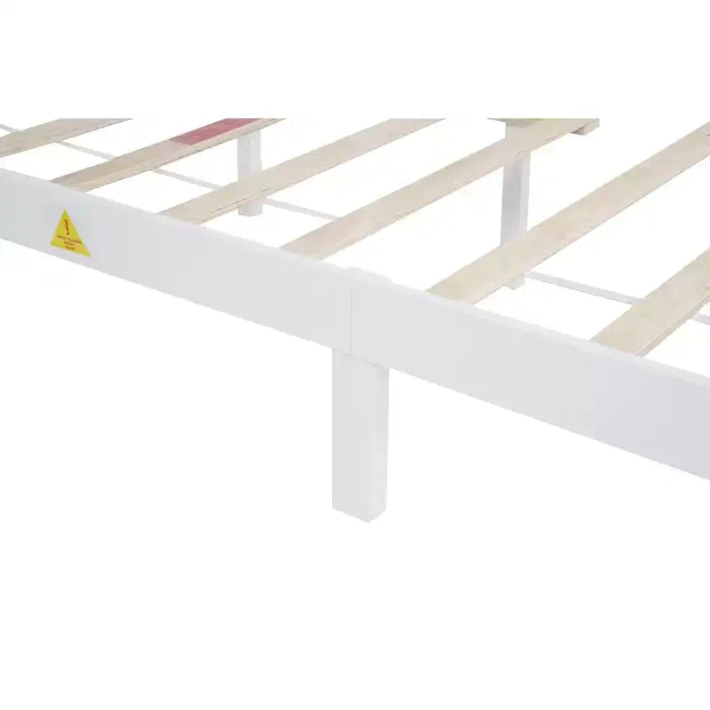 Letto moderno in legno con testiera, pediera e luci a pannello alto